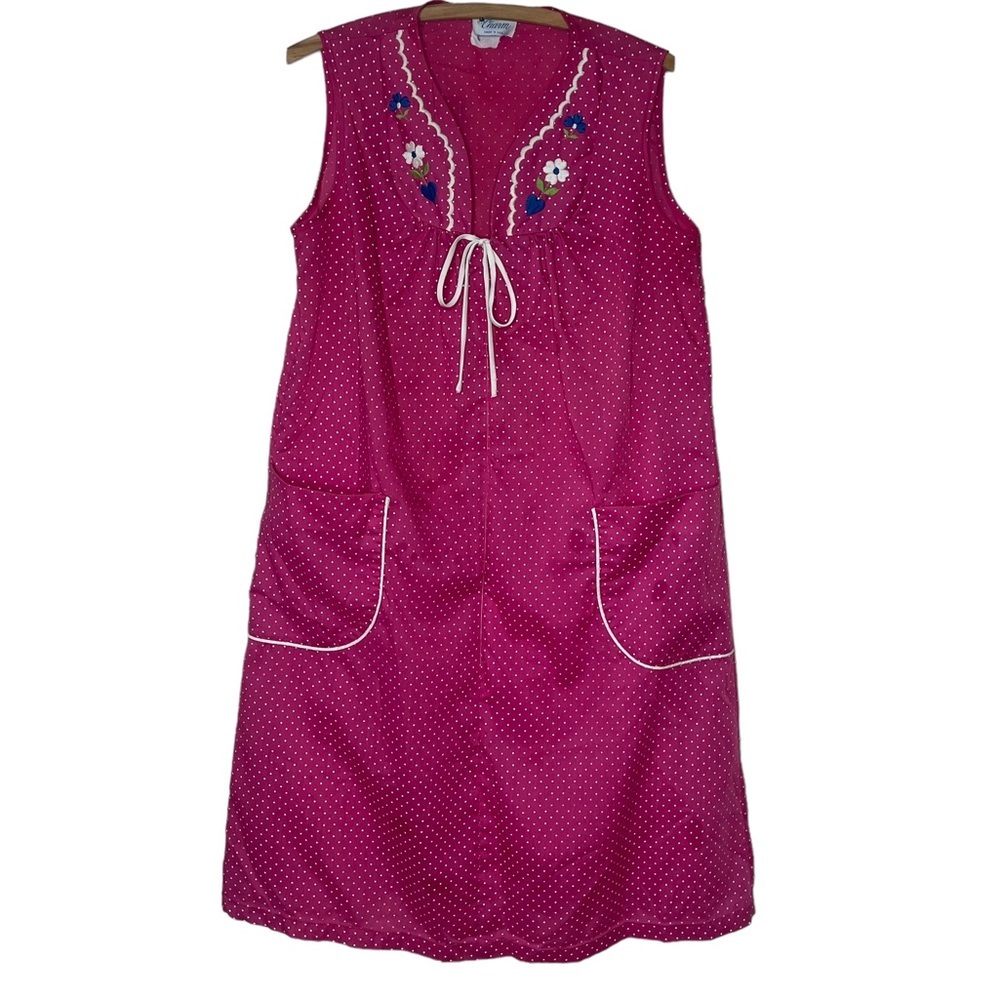 Vintage Pink Polka Dot Embroidered Night Gown USA Charm